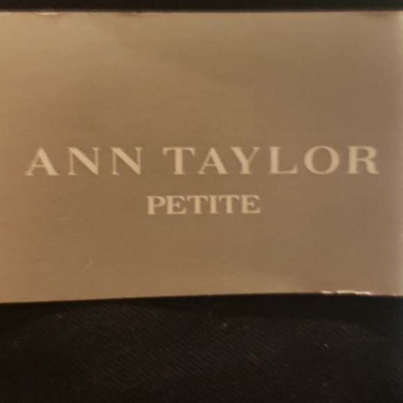 ANN TAYLOR CROPPED LENGTH  PETITE - Picture 5 of 5